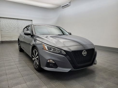 Used 2020 Nissan Altima 2.0 Platinum image 13