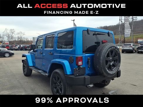 Used 2014 Jeep Wrangler Unlimited Sahara image 3