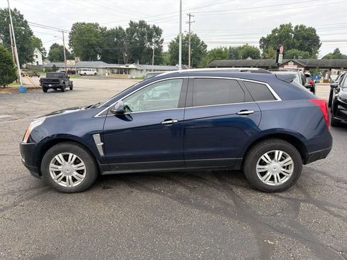 Used 2011 Cadillac SRX Luxury FWD image 4