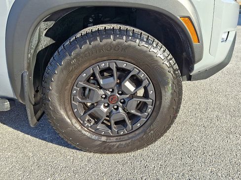 Used 2023 Nissan Frontier PRO-4X w/ Pro-4X Premium Package image 9