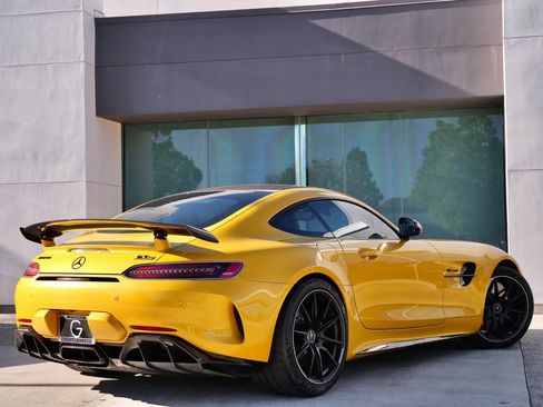 Used 2020 Mercedes-Benz AMG GT R image 9