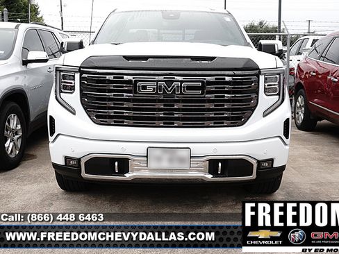 Used 2026 GMC Sierra 1500 Denali Ultimate AWD/4WD image 3