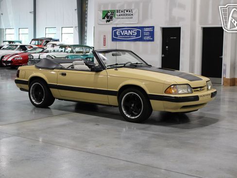 Used 1987 Ford Mustang LX image 5