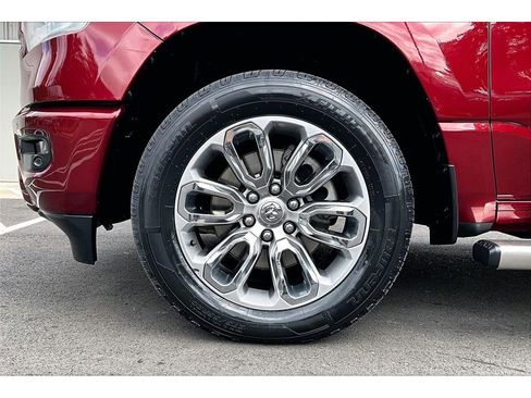 Used 2023 RAM 1500 Laramie AWD/4WD image 9