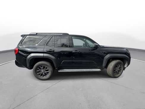 Used 2025 Toyota 4Runner SR5 AWD/4WD image 5