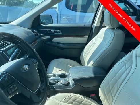 Used 2018 Ford Explorer Platinum AWD/4WD image 9