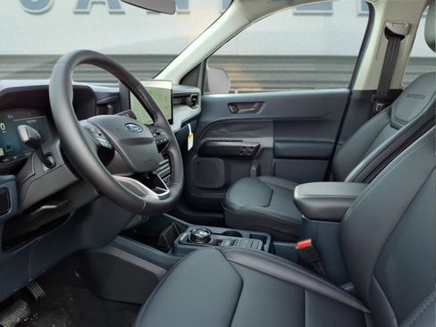 New 2026 Ford Maverick Lariat w/ Black Appearance Package image 9