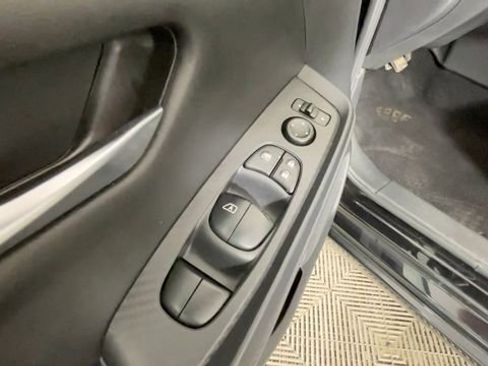 Used 2020 Nissan Sentra SV w/ Trunk Package FWD image 16