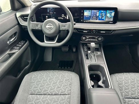 New 2026 Nissan Kicks SV image 13