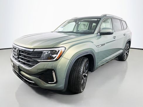 New 2026 Volkswagen Atlas SEL Premium R-Line AWD/4WD image 3
