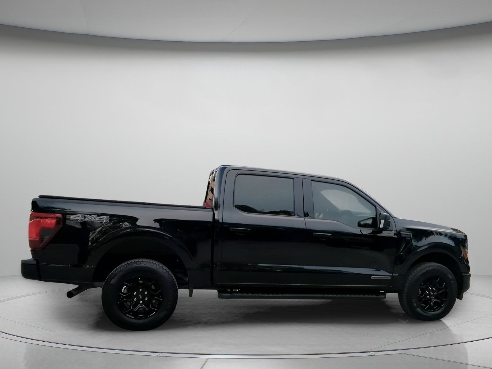 Certified 2024 Ford F150 XLT w/ Equipment Group 302A MID AWD/4WD image 31