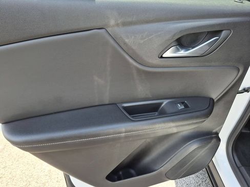 Used 2025 Chevrolet Blazer LT FWD image 26