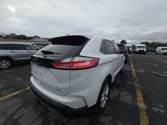 Used 2023 Ford Edge SEL w/ Convenience Package AWD/4WD image 4