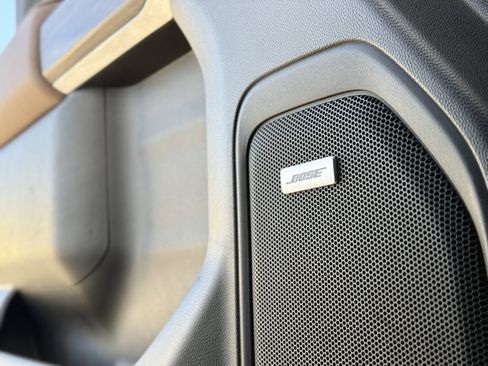 Used 2020 Chevrolet Silverado 1500 High Country w/ Technology Package image 13