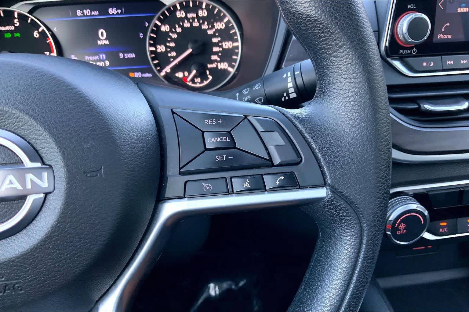Used 2025 Nissan Altima 2.5 SV FWD image 24