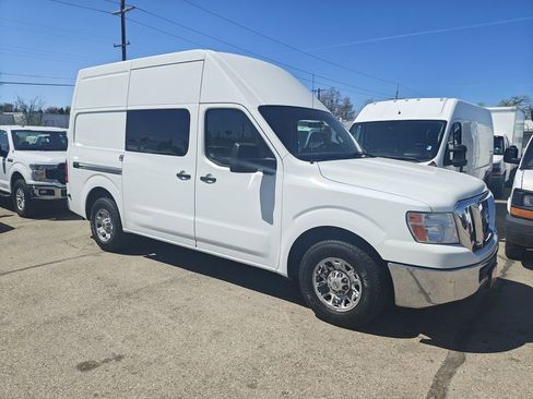 Used 2013 Nissan NV 3500 SV w/ Side Curtain Airbag Pkg image 1