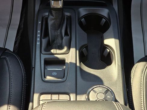 New 2025 Ford Ranger Lariat w/ FX4 Off-Road Package image 24