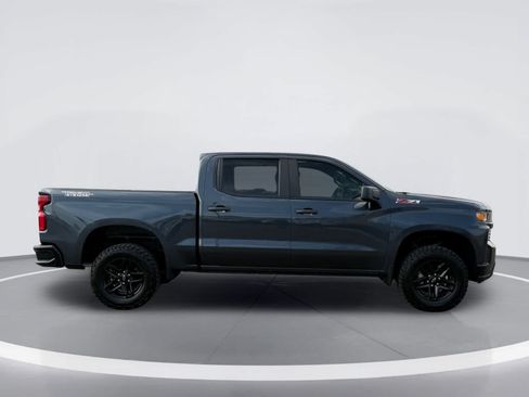 Used 2021 Chevrolet Silverado 1500 Custom Trail Boss w/ LPO, Dark Essentials Package AWD/4WD image 8