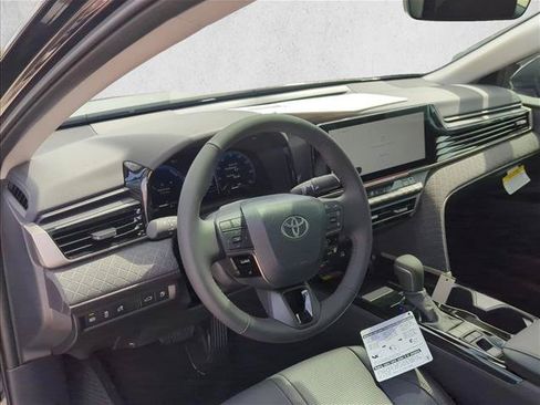 Used 2026 Toyota Camry XLE FWD image 9