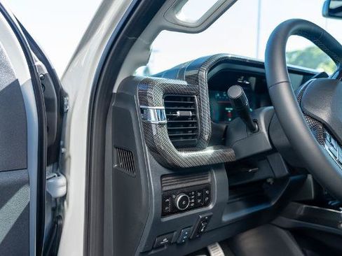 New 2026 Ford F250 Lariat w/ Black Appearance Package AWD/4WD image 69