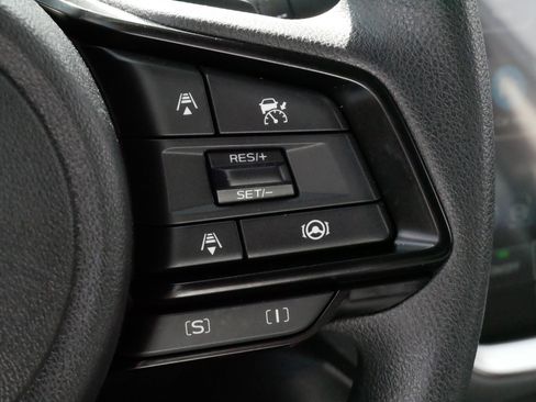 Used 2025 Subaru Crosstrek 2.0i Premium AWD/4WD image 27