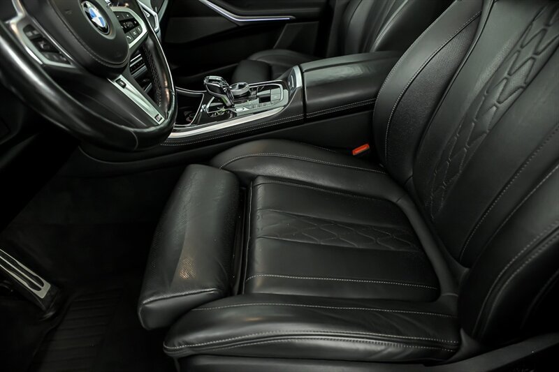 Used 2022 BMW X5 M50i w/ Executive Package AWD/4WD image 17
