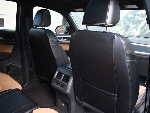 Used 2023 Volkswagen Atlas Cross Sport SEL Premium R-Line image 28