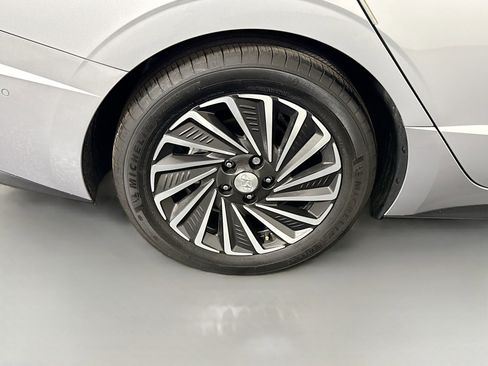 Used 2023 Hyundai Sonata Limited w/ Cargo Package FWD image 33