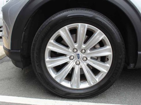 Used 2020 Ford Explorer Limited w/ Hybrid Equipment Group 310A AWD/4WD image 35