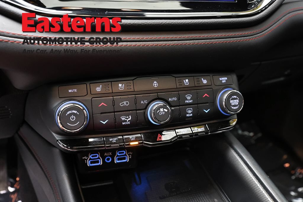 Used 2024 Dodge Durango R/T AWD/4WD image 21