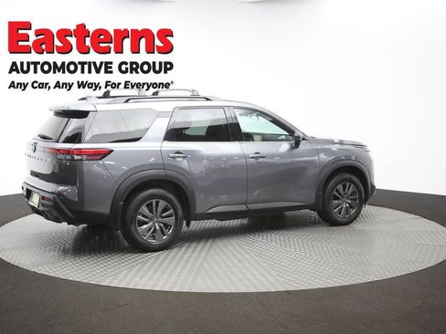 Used 2023 Nissan Pathfinder SV w/ SV Premium Package AWD/4WD image 46