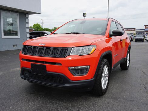 Used 2018 Jeep Compass Sport AWD/4WD image 1
