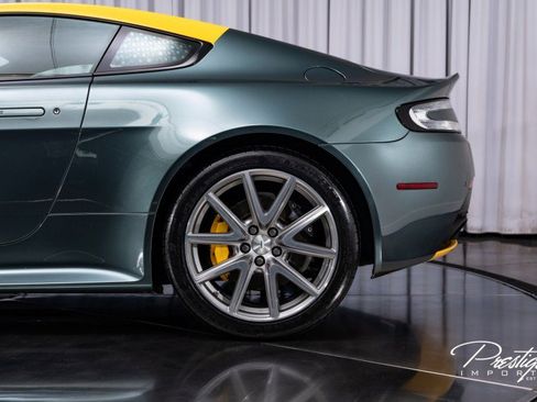 Used 2015 Aston Martin V8 Vantage GT image 12