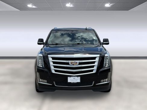 Used 2016 Cadillac Escalade Luxury RWD image 6
