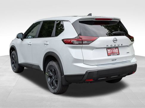 New 2026 Nissan Rogue SV w/ Cold Weather Package AWD/4WD image 11