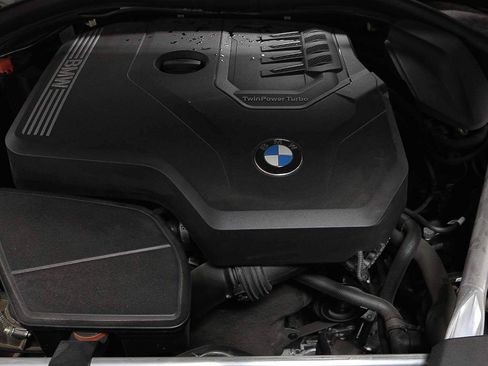 Used 2023 BMW 530i w/ Premium Package RWD image 17