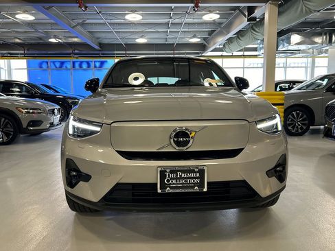 Certified 2023 Volvo C40 P8 Recharge Ultimate AWD/4WD image 6