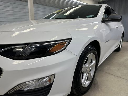 Used 2022 Chevrolet Malibu LS FWD image 29