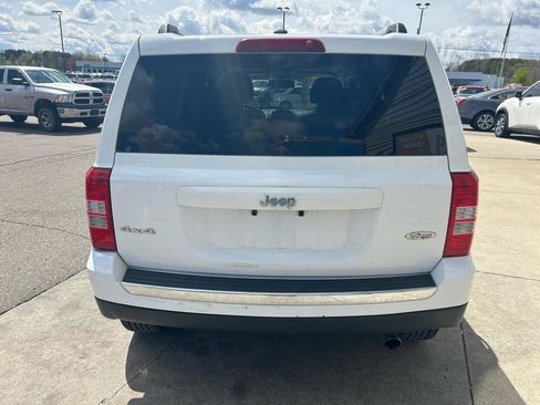 Used 2016 Jeep Patriot High Altitude AWD/4WD image 6