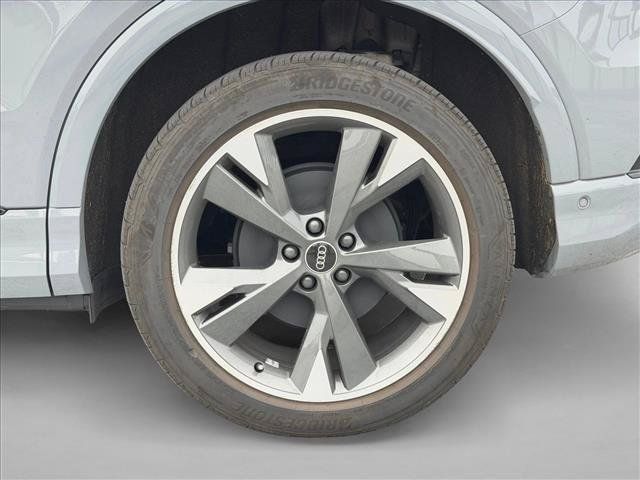 Used 2023 Audi Q4 e-tron Premium Plus w/ Premium Plus AWD/4WD image 27
