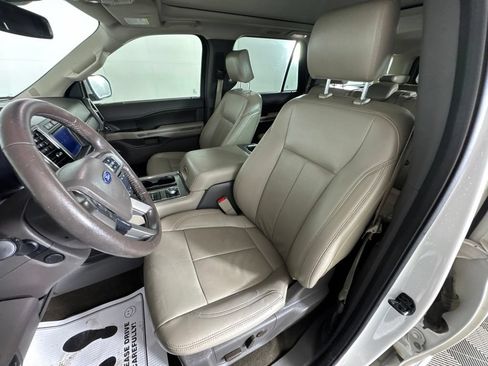 Used 2020 Ford Expedition Max XLT w/ Equipment Group 202A AWD/4WD image 33