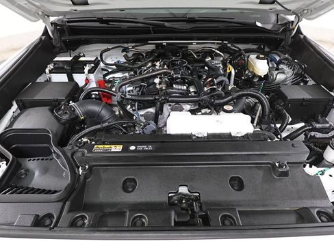 Used 2025 Toyota 4Runner SR5 image 29