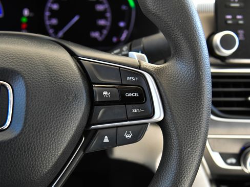 Used 2021 Honda Accord Hybrid image 29