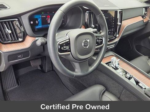 Used 2024 Volvo XC60 B5 Ultimate w/ Protection Package Premier AWD/4WD image 11