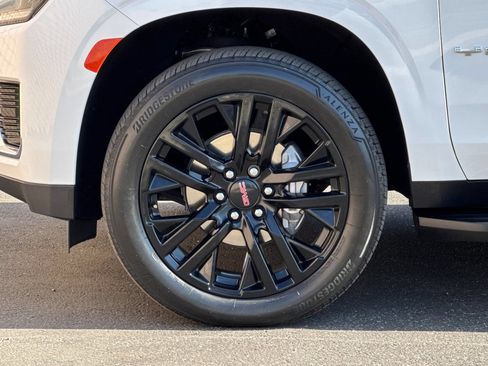 Certified 2024 GMC Yukon XL SLE RWD image 28