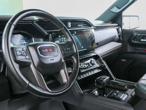 Used 2024 GMC Sierra 1500 AT4 w/ Technology Package AWD/4WD image 26