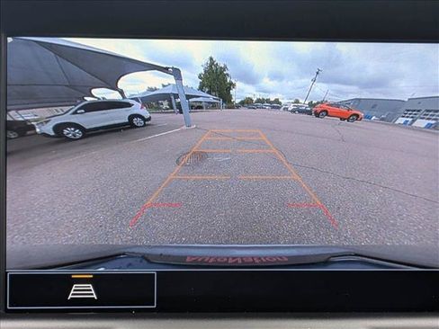 Used 2023 GMC Terrain SLT AWD/4WD image 13