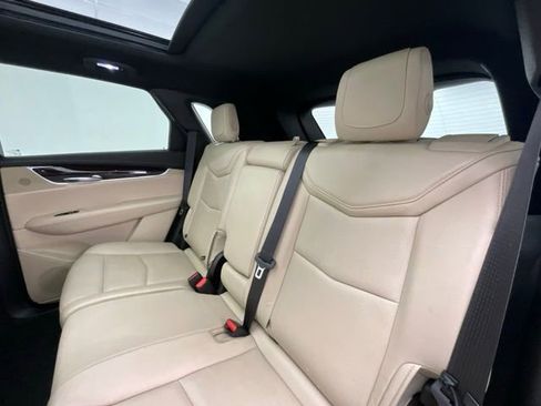 Used 2019 Cadillac XT5 Luxury AWD/4WD image 7