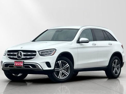 Used 2022 Mercedes-Benz GLC 300 image 2
