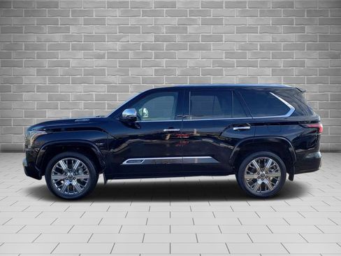 Used 2024 Toyota Sequoia Capstone image 8